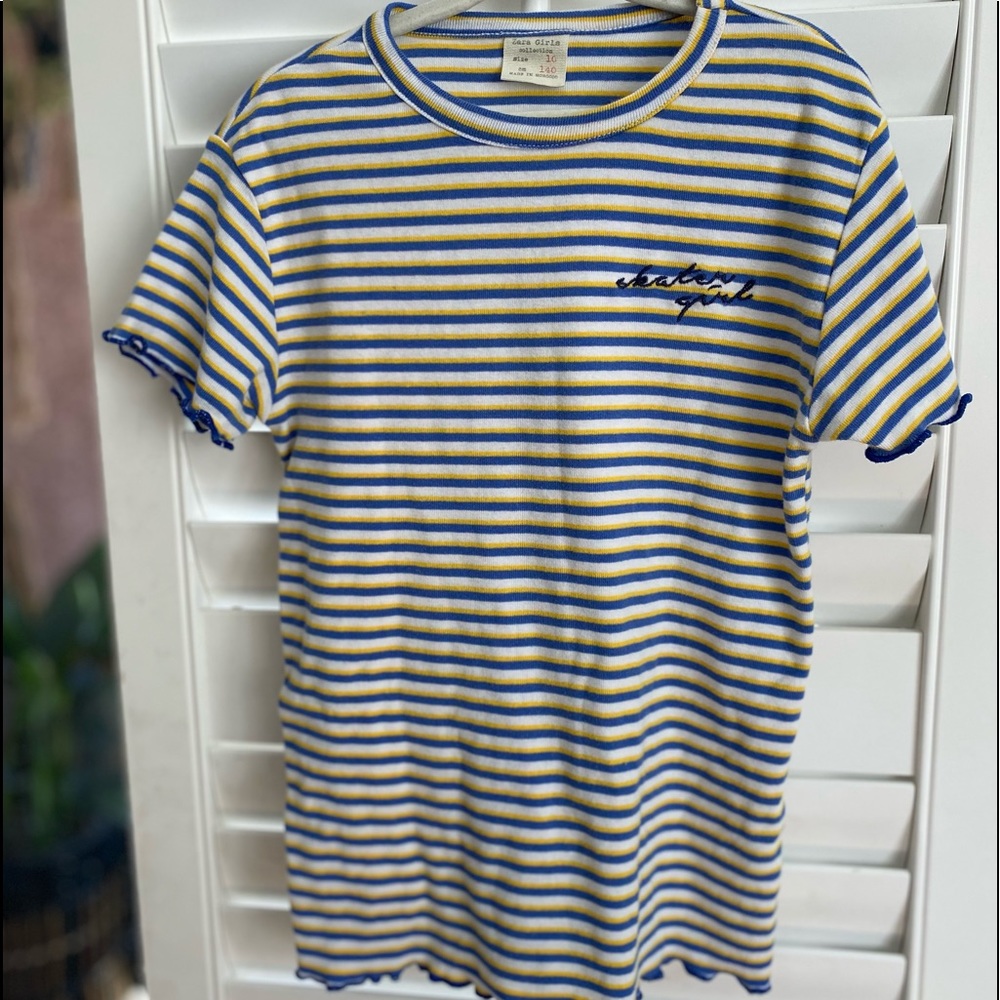 ❄️ 3/$15 Zara Girl’s Tee